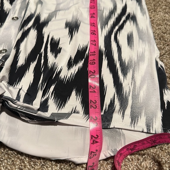 Nygard silky-feel tie-waist 3/4 sleeve collared button-up shirt (M) EUC! - Picture 7 of 9